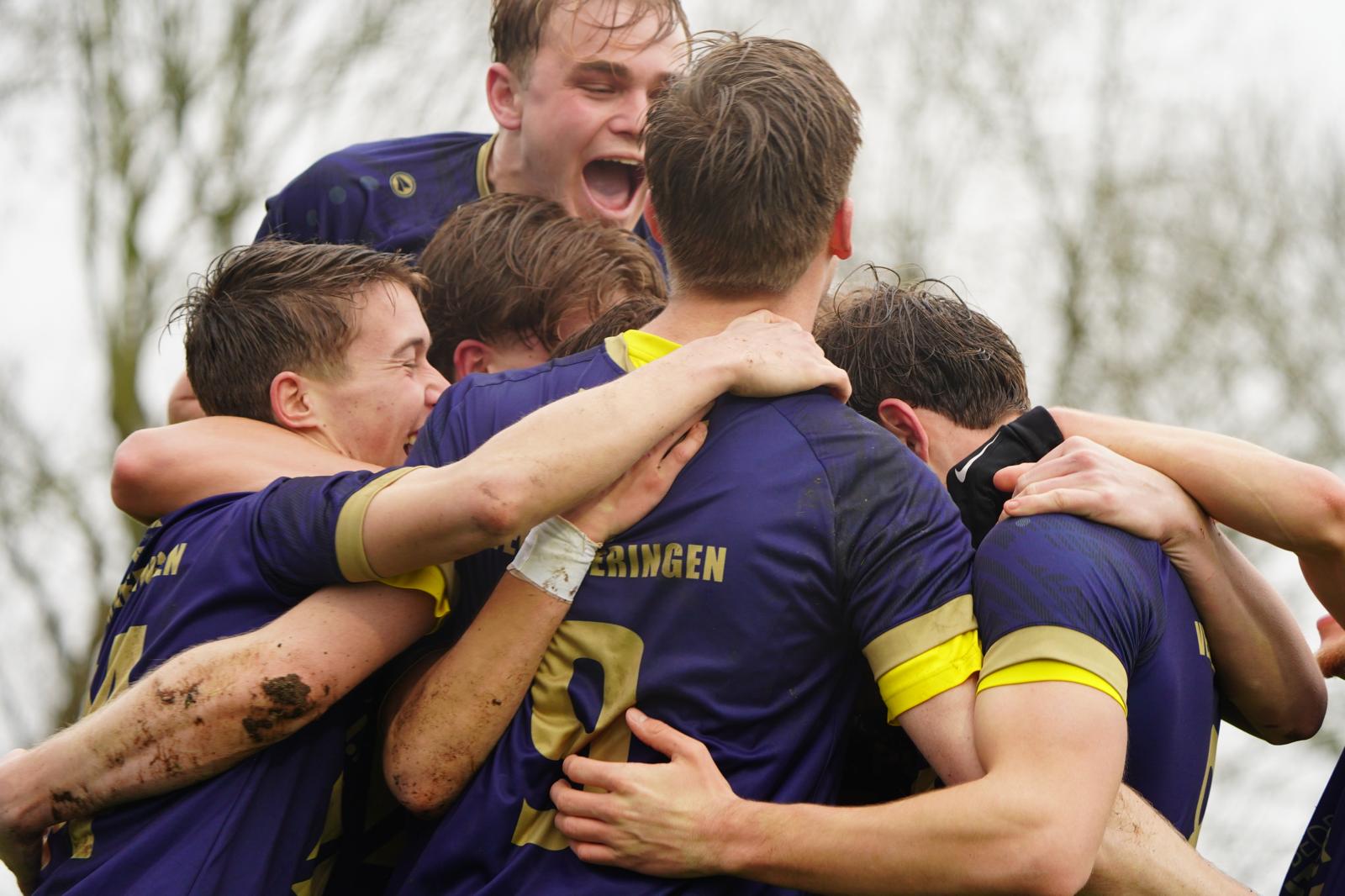 FC Uitgeest onverstoorbaar en wint na hattrick van Rens “BoemBoem” Brouwer