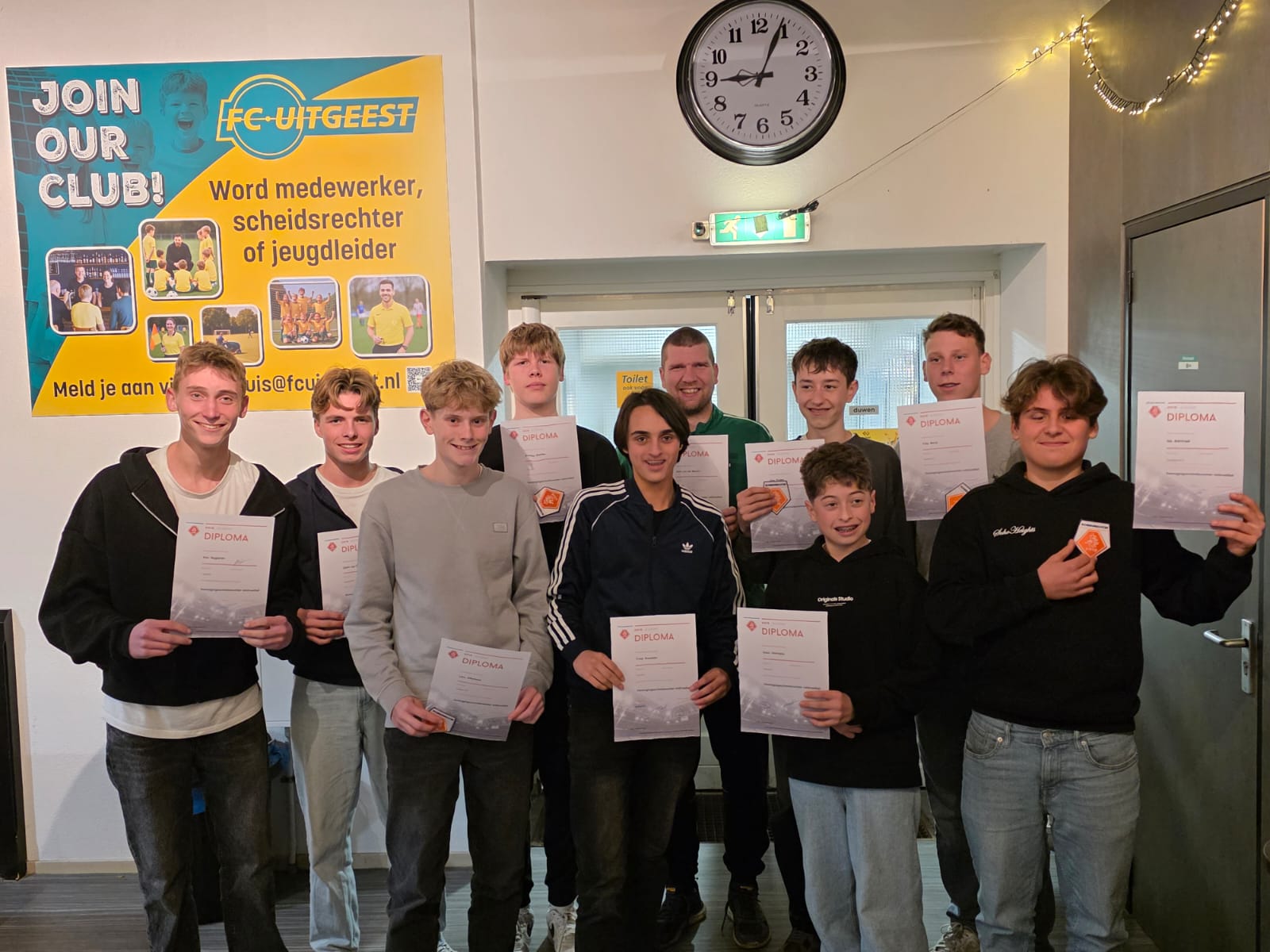 Jeugdscheidsrechters geslaagd!