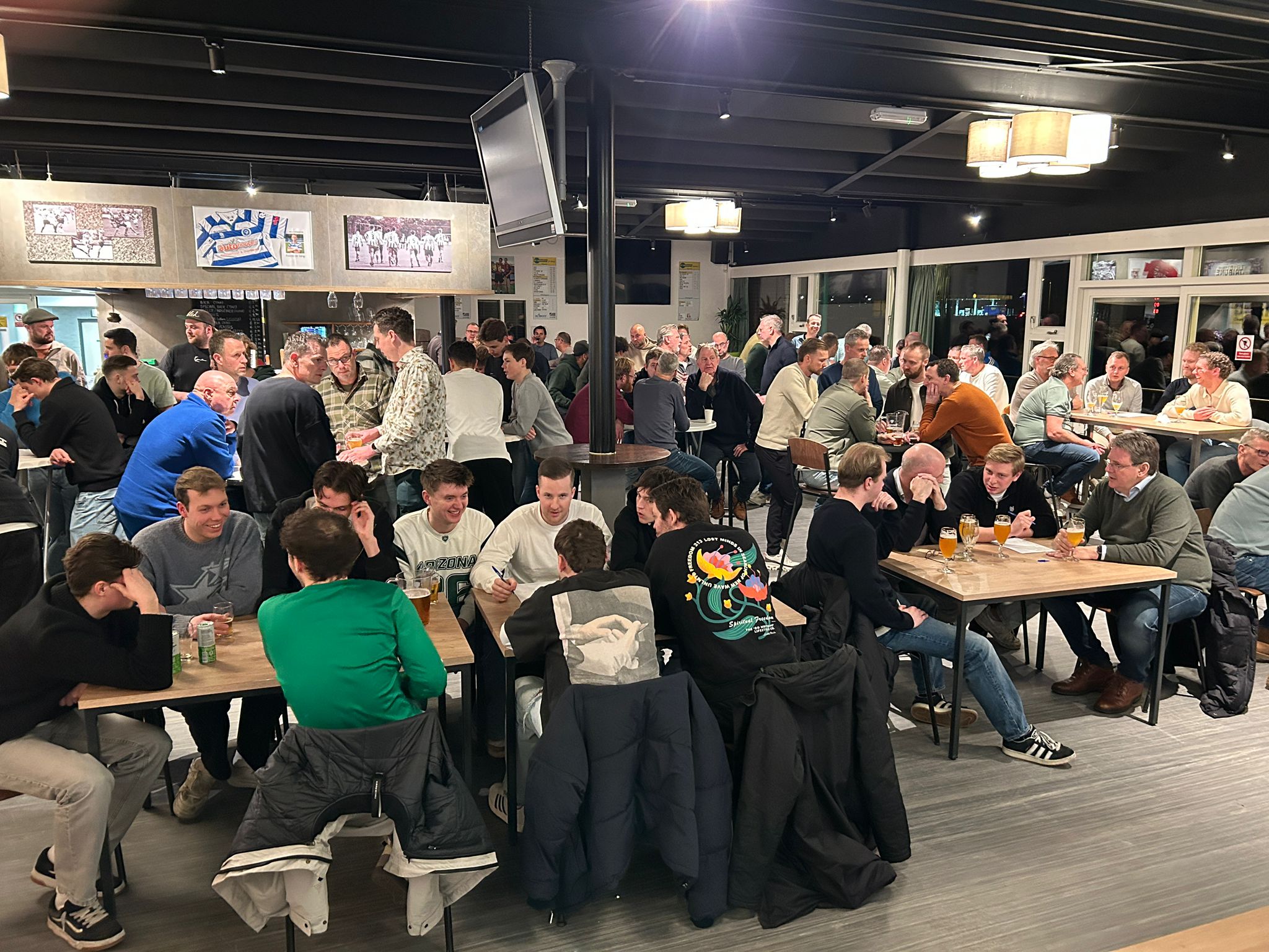 Gekraakte hersenen op de voetbalquiz van FC Uitgeest